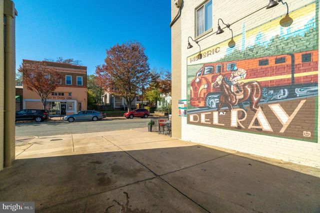 628 FOUR MILE RD, Alexandria, VA 22305