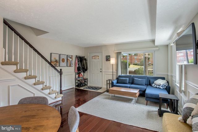 628 FOUR MILE RD, Alexandria, VA 22305