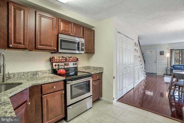 628 FOUR MILE RD, Alexandria, VA 22305