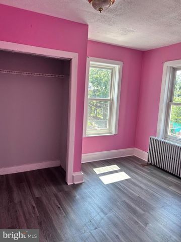 55 S OLDEN AVE, Trenton, NJ 08609