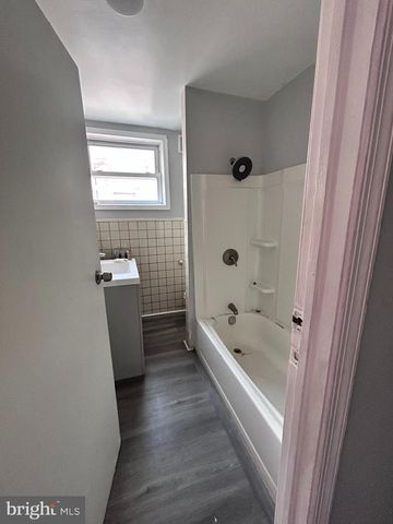 55 S OLDEN AVE, Trenton, NJ 08609