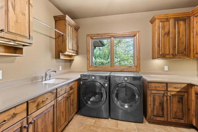 6823 Alpine Trail, Eden Prairie, MN 55346