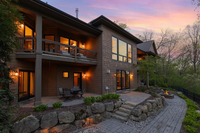 6823 Alpine Trail, Eden Prairie, MN 55346