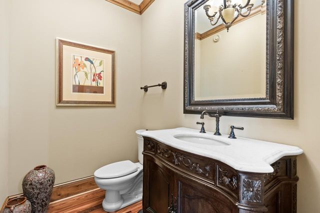 6823 Alpine Trail, Eden Prairie, MN 55346