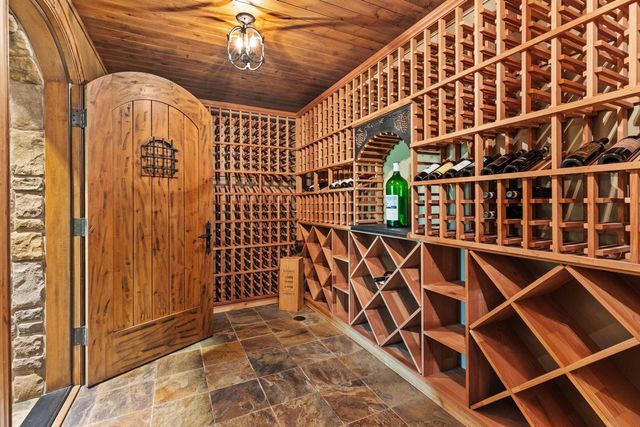 6823 Alpine Trail, Eden Prairie, MN 55346