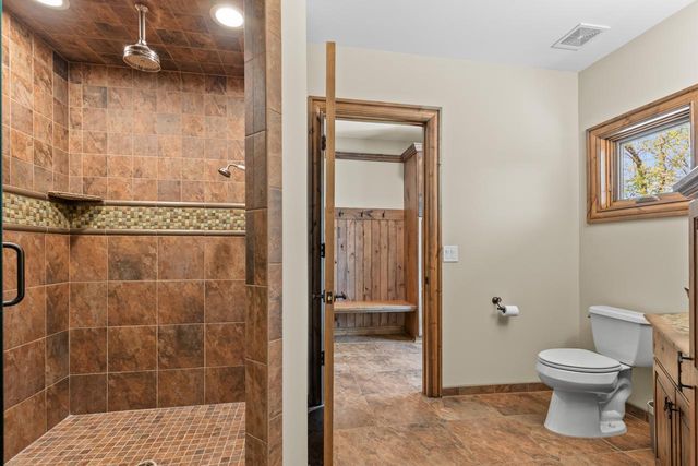 6823 Alpine Trail, Eden Prairie, MN 55346