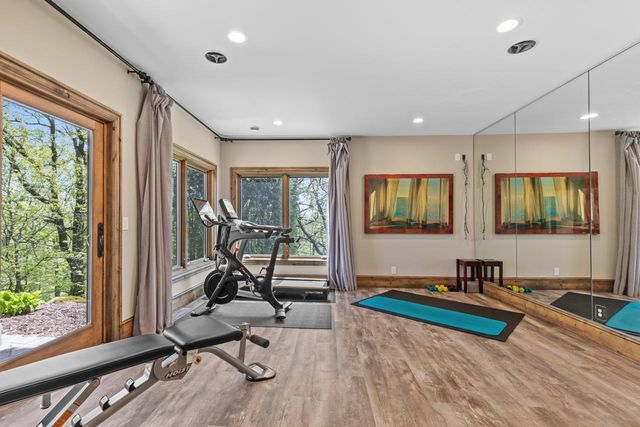 6823 Alpine Trail, Eden Prairie, MN 55346