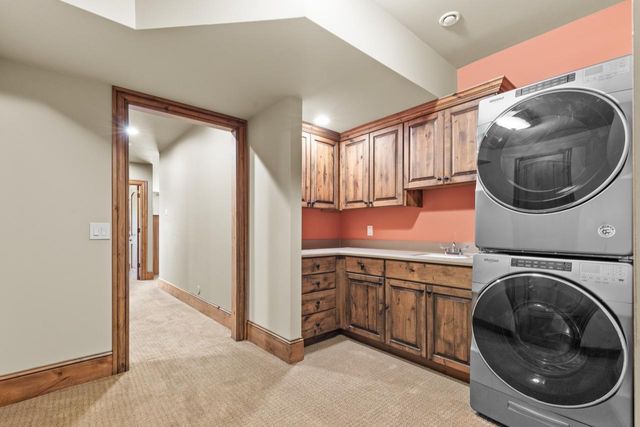 6823 Alpine Trail, Eden Prairie, MN 55346