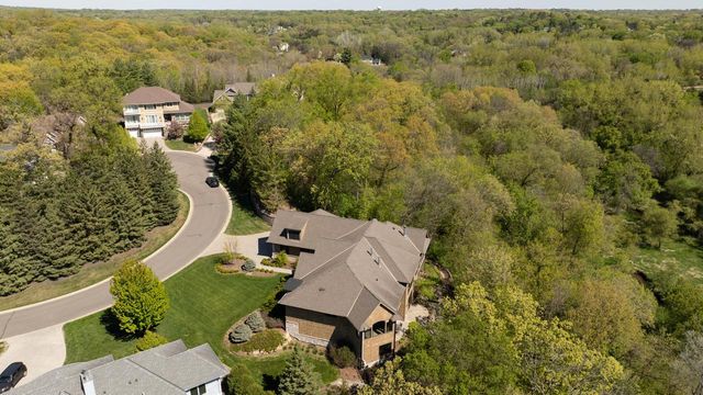 6823 Alpine Trail, Eden Prairie, MN 55346