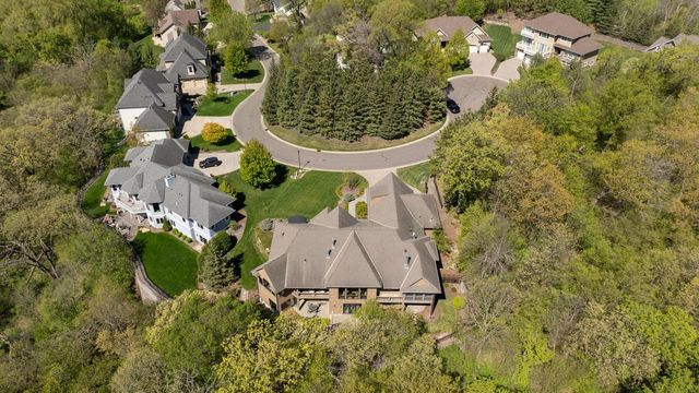 6823 Alpine Trail, Eden Prairie, MN 55346