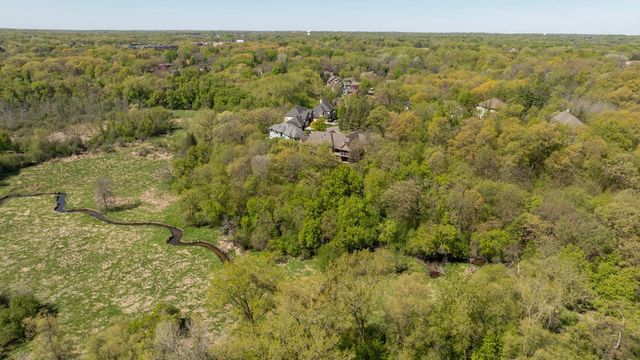 6823 Alpine Trail, Eden Prairie, MN 55346
