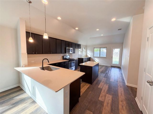 543 Tanda LN, Hutto, TX 78634