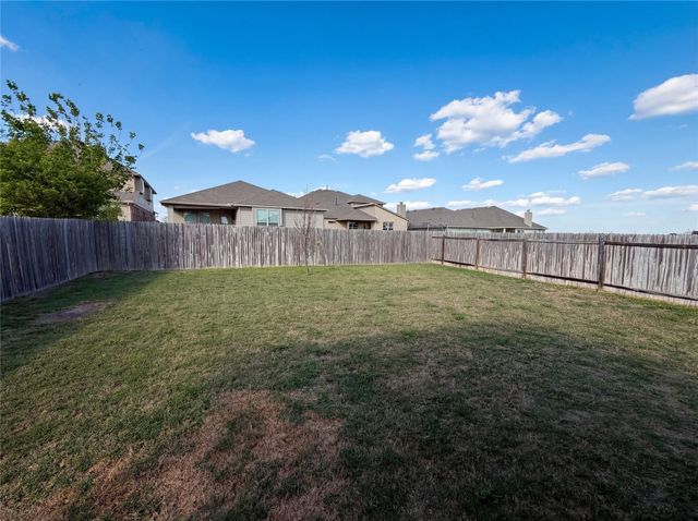 543 Tanda LN, Hutto, TX 78634