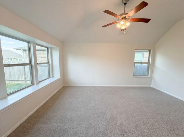 543 Tanda LN, Hutto, TX 78634