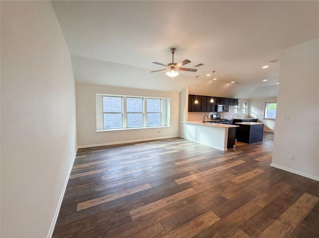 543 Tanda LN, Hutto, TX 78634