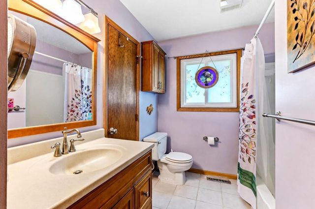 8594 Underwood Lane N, Maple Grove, MN 55369