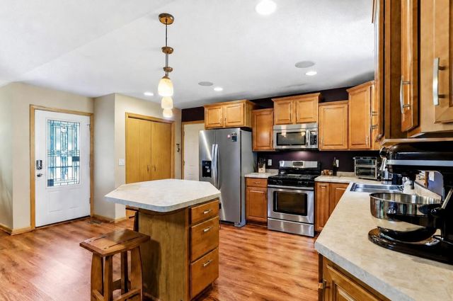 8594 Underwood Lane N, Maple Grove, MN 55369