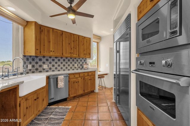 6249 E OLD PAINT Trail, Cave Creek, AZ 85331