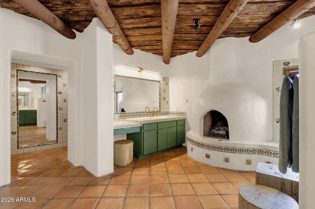 6249 E OLD PAINT Trail, Cave Creek, AZ 85331