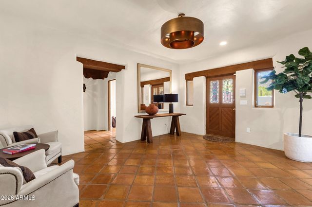 6249 E OLD PAINT Trail, Cave Creek, AZ 85331