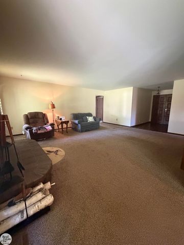 5374 Pointe Drive, East China Twp, MI 48054