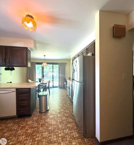 5374 Pointe Drive, East China Twp, MI 48054