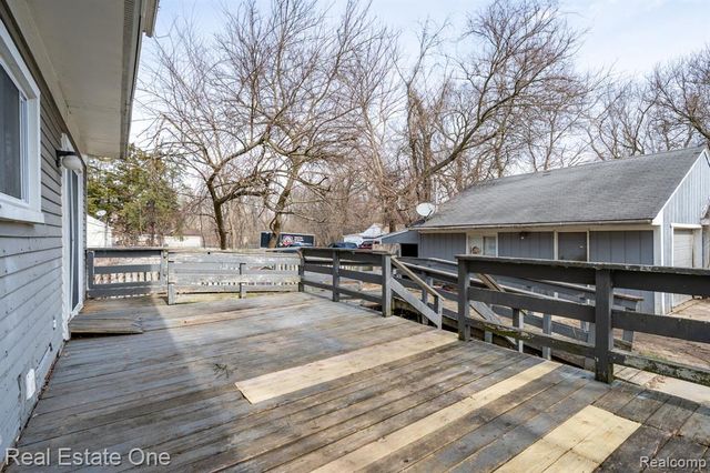 18410 Inkster Road, Redford, MI 48240