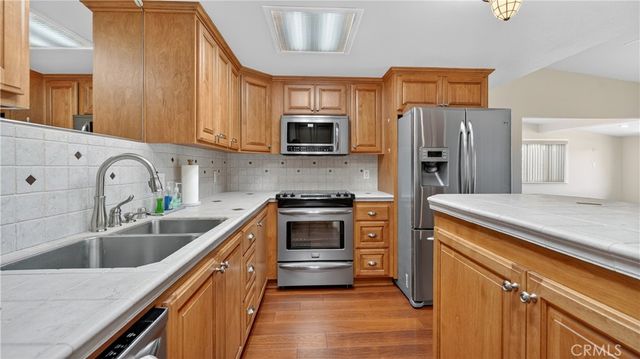 1462 MERION Way 30G, Seal Beach, CA 90740