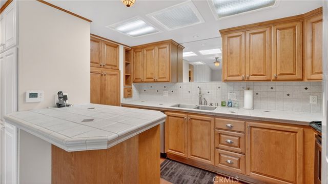 1462 MERION Way 30G, Seal Beach, CA 90740