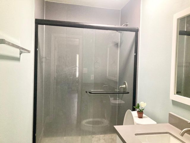 5015 Yellowstone Boulevard, Houston, TX 77021