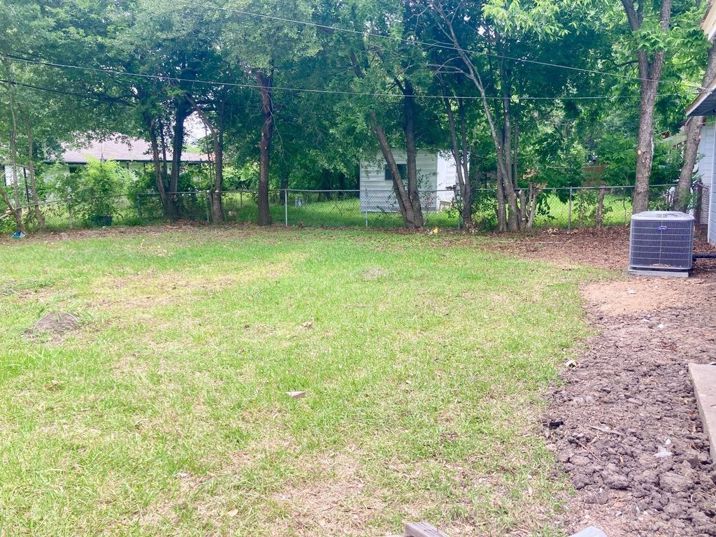 5015 Yellowstone Boulevard, Houston, TX 77021
