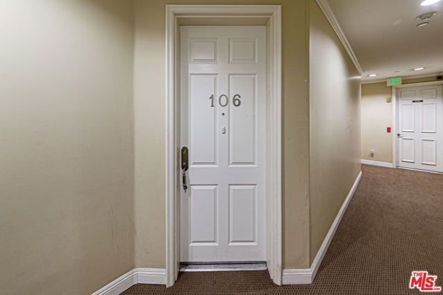 143 N Arnaz Drive 106, Beverly Hills, CA 90211