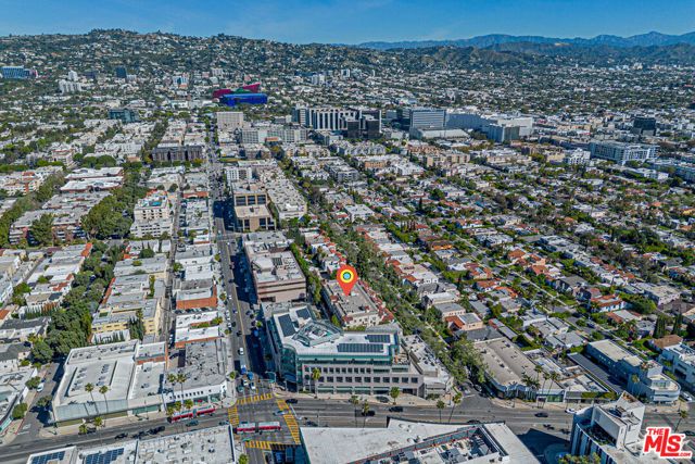 143 N Arnaz Drive 106, Beverly Hills, CA 90211