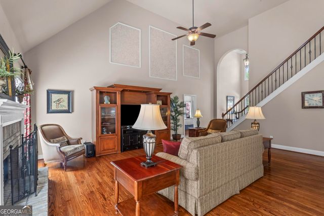 120 Creek Bank Drive, Acworth, GA 30101
