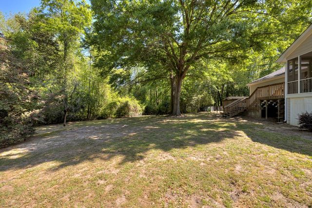 22 Swan Lake Drive, Sumter, SC 29150
