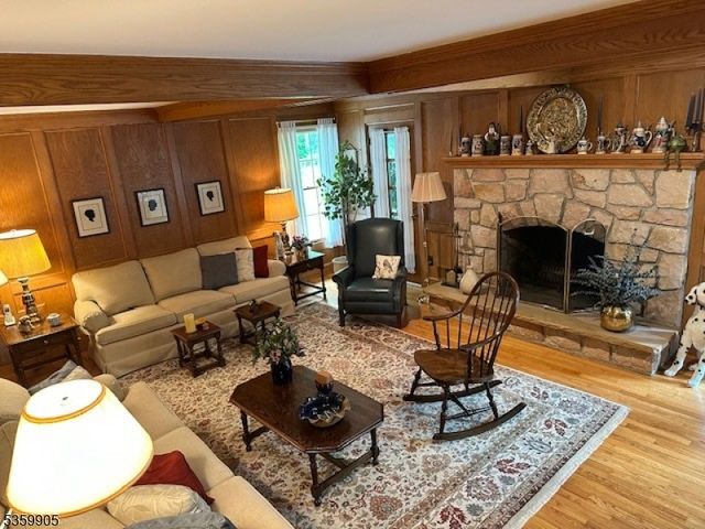 90 Locust Lake Rd, Hope Twp., NJ 07825