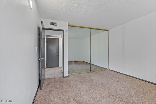 1390 Vegas Valley Drive 26, Las Vegas, NV 89169