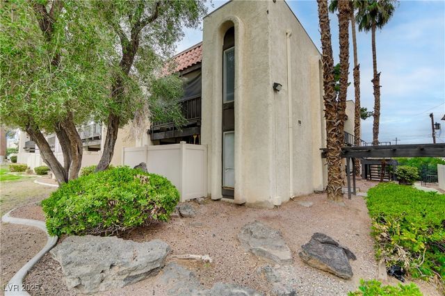 1390 Vegas Valley Drive 26, Las Vegas, NV 89169