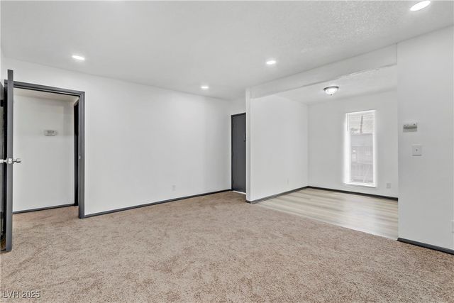 1390 Vegas Valley Drive 26, Las Vegas, NV 89169