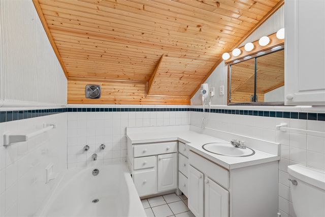 515 N 13th Street, Adel, IA 50003