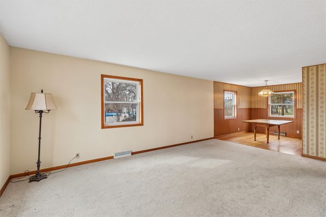 515 N 13th Street, Adel, IA 50003