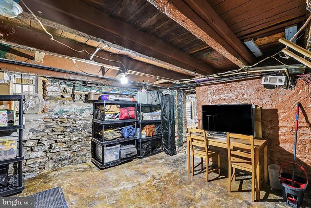 3712 FALLS RD, Baltimore, MD 21211