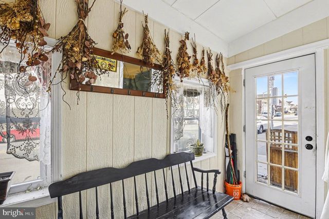 3712 FALLS RD, Baltimore, MD 21211