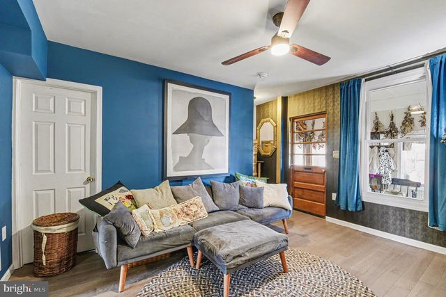 3712 FALLS RD, Baltimore, MD 21211