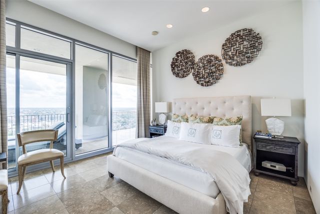 1717 Arts Plaza 1808, Dallas, TX 75201