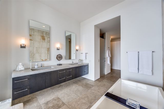 1717 Arts Plaza 1808, Dallas, TX 75201