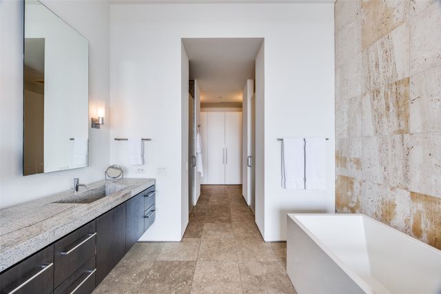 1717 Arts Plaza 1808, Dallas, TX 75201