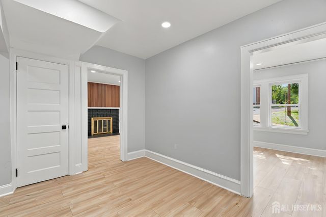 19 N Adelaide Avenue N, Highland Park, NJ 08904