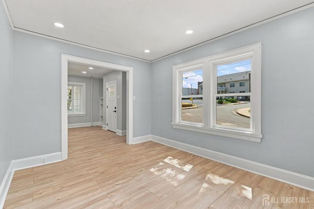 19 N Adelaide Avenue N, Highland Park, NJ 08904
