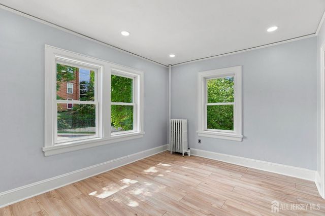 19 N Adelaide Avenue N, Highland Park, NJ 08904